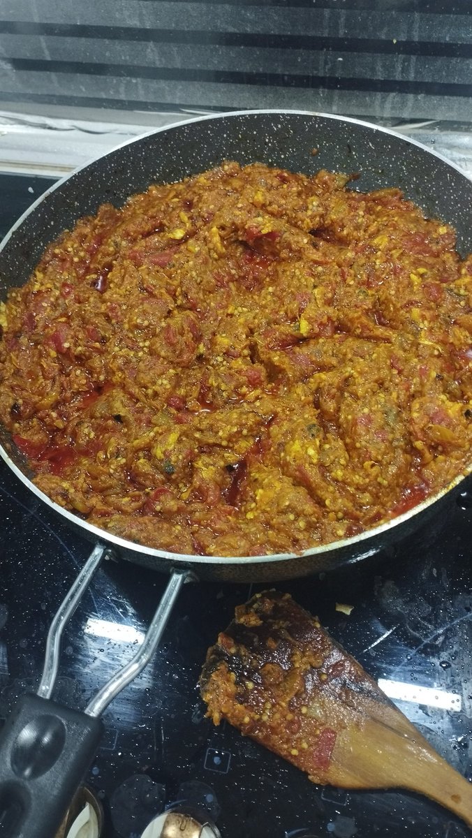 + بین ۱ تا ۱۰ به این میرزاقاسمی ک درست کردم یه نمره بدین ..

[🦦]