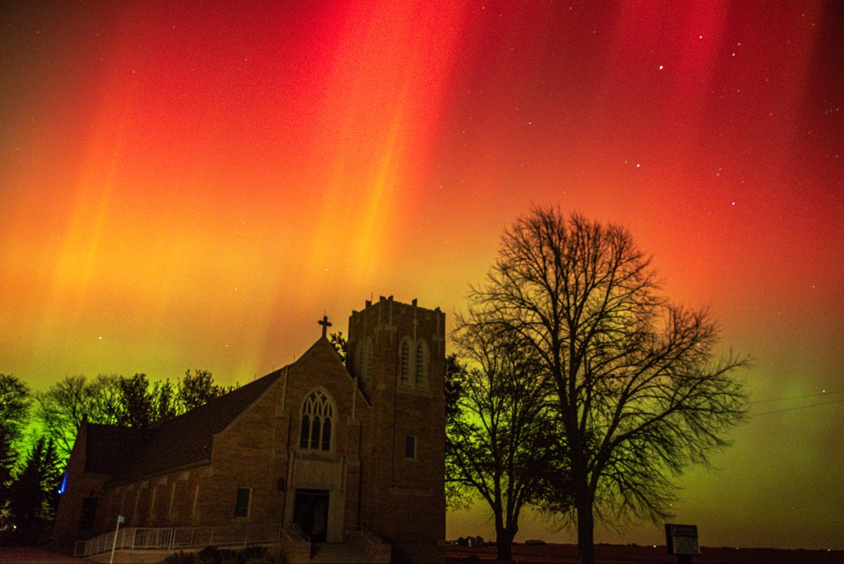 Are you guys tired of aurora pictures yet