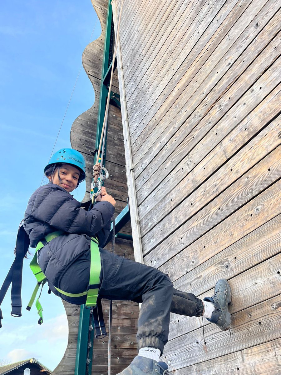 highcliffeps's tweet photo. Group 4: Fan jump, Abseil/Zipline and Caving! https://t.co/DqLXfLzuAz