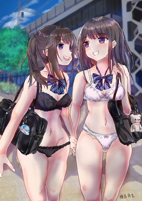 下着登校するセミロングちゃんとツインテちゃん常識改変