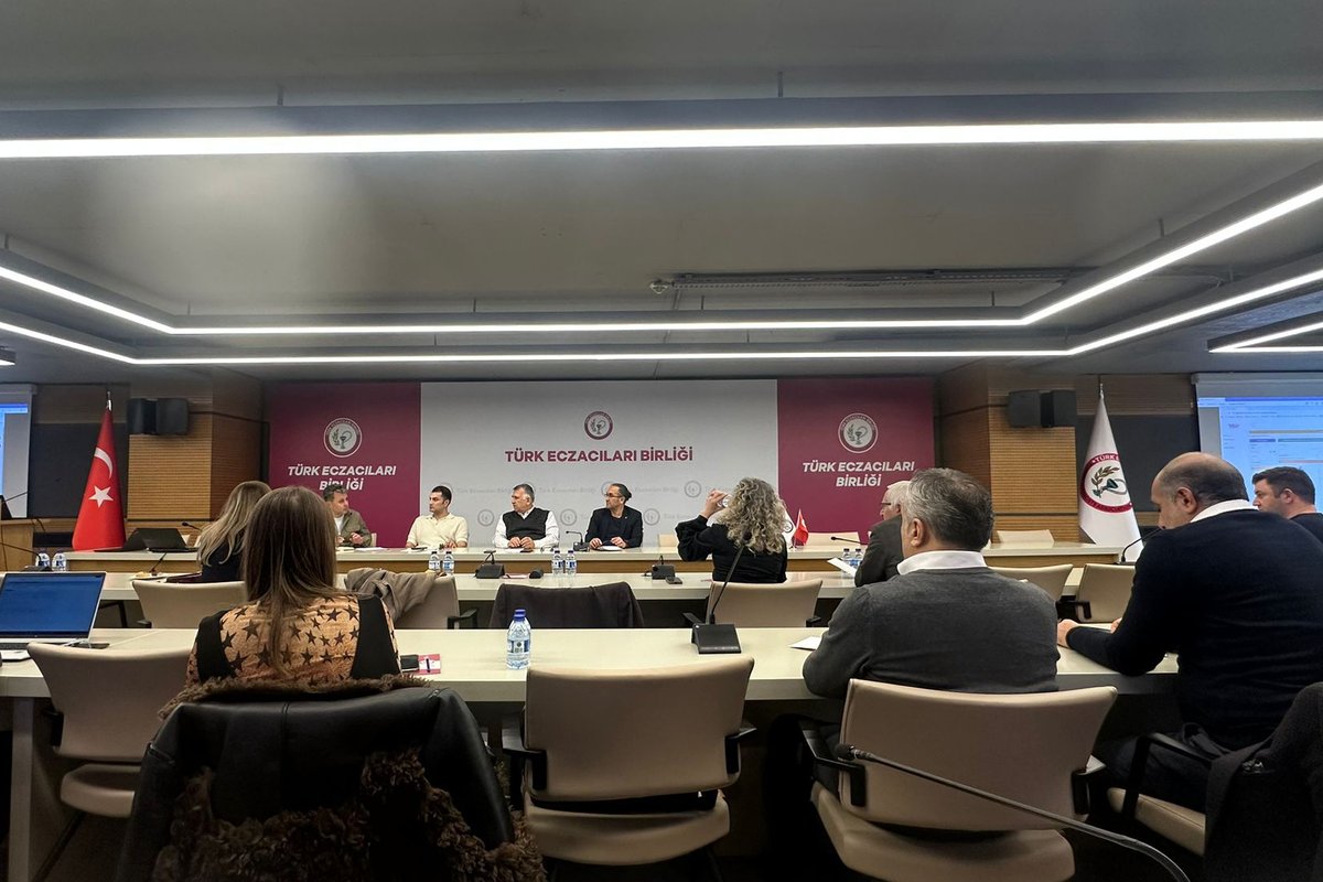 Kooperatifimiz Genel Sekreteri Uzm. Ecz. Çağrı Erdem Özdemir ve profesyonel ekibimizin katılımıyla Tebeoskoop 3. Faz Geliştirme Çalıştayı başarıyla gerçekleştirildi.

#güneyeczakooperatifi