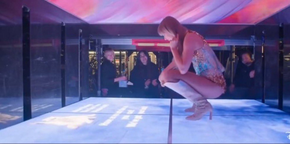 “have as much fun as you can! We’ve got your back”

IM NOT CRYING, YOURE CRYING!!!