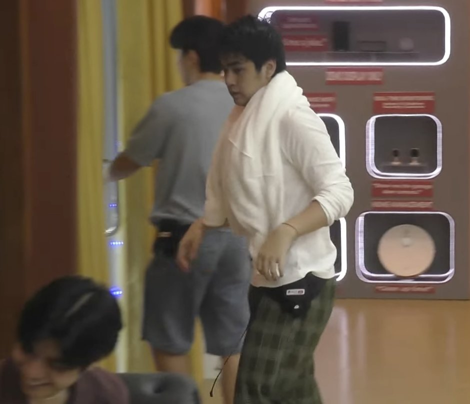 PBBabscbn's tweet image. It&apos;s giving... tension! 😬

#PBBCollab20Aminan