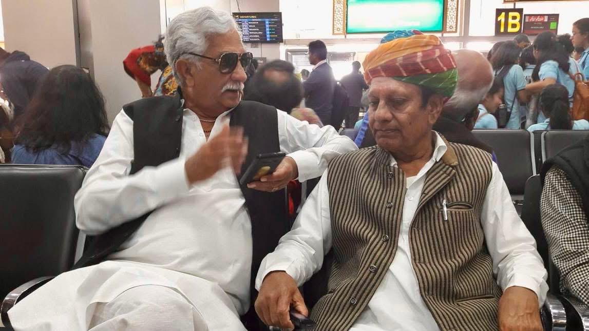 GayatriKailash's tweet photo. पूर्व विधायक एवं पूर्व मंत्री राजस्थान सरकार आदरणीय डॉ रतनलाल जी जाट साहब के निधन की खबर अत्यंत दुखद है 
भगवान चारभुजानाथ उनकी आत्मा को शांति एवं परिजनों को यह दुख सहन करने की शक्ति प्रदान करें
सादर श्रद्धांजलि https://t.co/UlSLf2UjrR