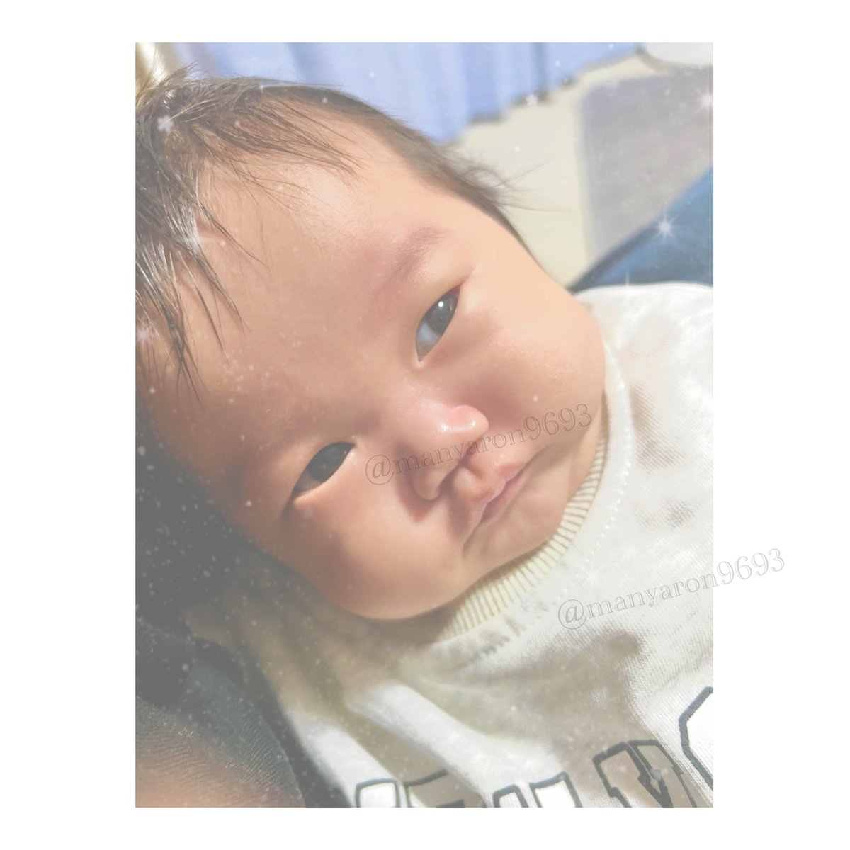 manyaron9693's tweet photo. あーーっという間に結音2ヶ月👶🏻❤︎(昨日)
時が経つの早すぎる( ; ; )💭
"昨日できなかった事が今日いきなりできるようになる"
沢山の事ができるようになったこの1ヶ月間😽🤍
毎日成長を感じさせてくれる👶🏻🍼
この先毎日の成長が楽しみ♡すくすく育ってね😘
#生後2ヶ月 #2months #女の子ママ https://t.co/KV9GIJX6zo