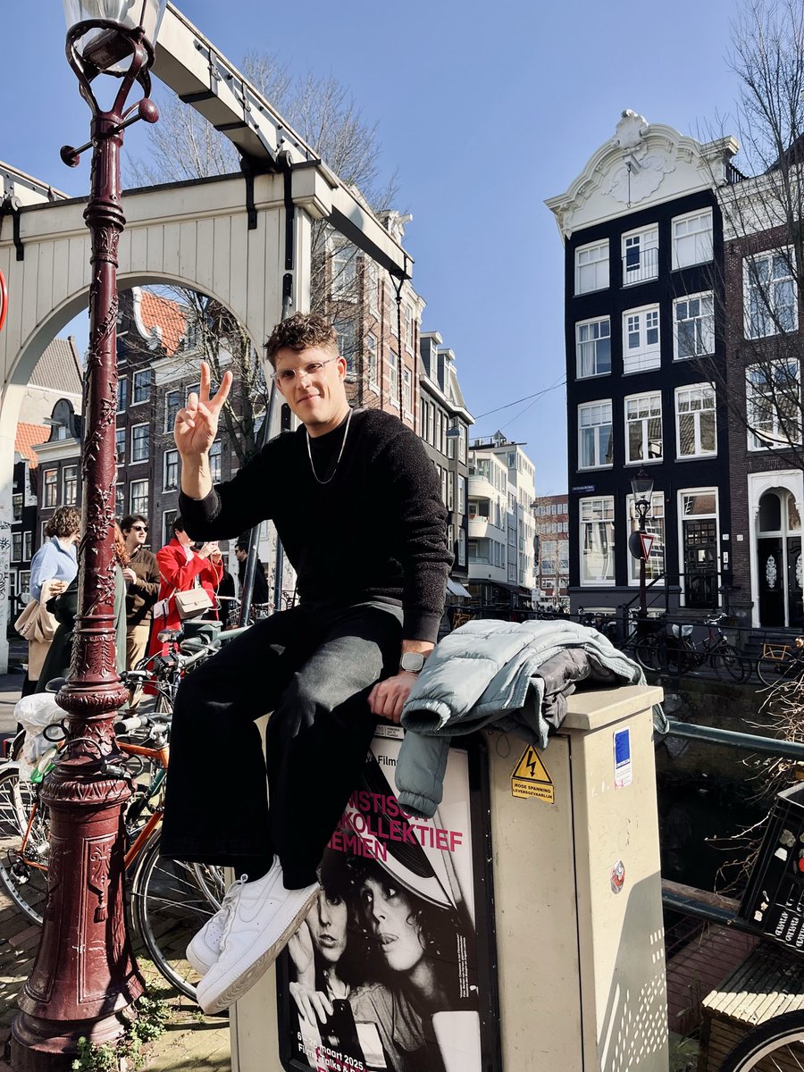 dudels_'s tweet image. The human / His dog