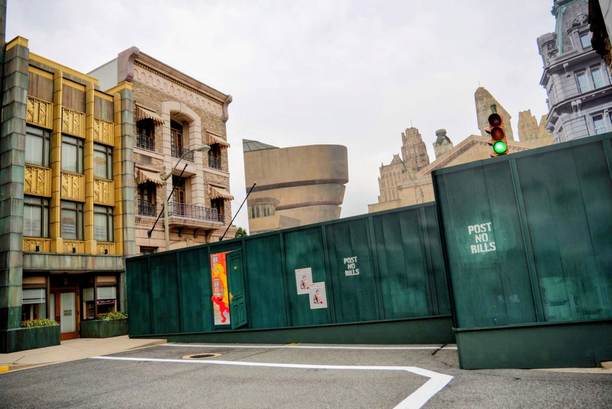 usj1's tweet photo. 速報)　USJ ニューヨークエリア全体で大規模工事開始

この感じなら来年2026年春頃にはポケモンエリアになりそうですね。予想
#USJファン #USJ #ポケモン ピカチュウ https://t.co/4Ve0nFQ1Dk