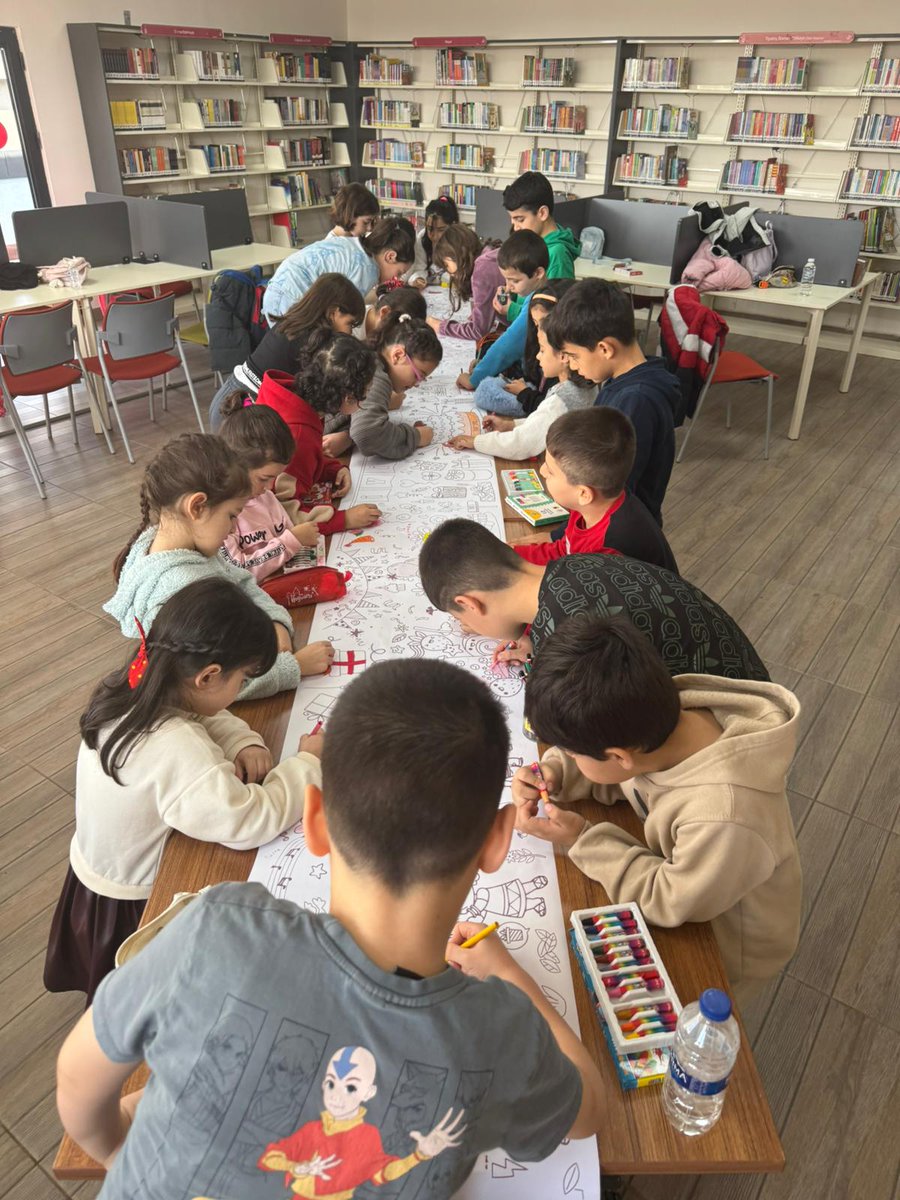 Beyoğlu Belediyesi Piripaşa Kütüphanesi'nde 
"Boyama Atölyesi" gerçekleştirdik