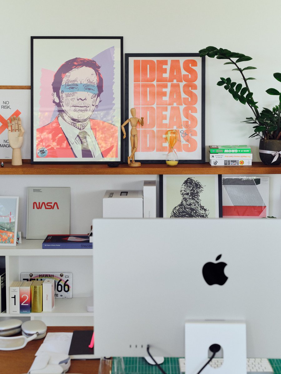 lubos_volkov's tweet image. Some snippets from my workspace. 📸
Turns out your workspace really does affect how you work.

Here’s what made the difference for me 👇

• Warm layered lighting
• Objects that actually mean something to me
• Multiple zones to work from
• Fewer things, higher quality
•…