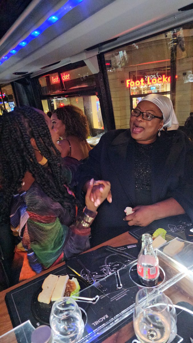 BeeBabs's tweet image. Did I mention I had dinner with my Auntie the other week?❤️🫂🚌