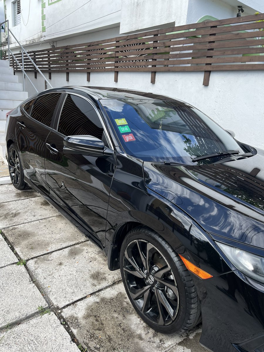 kevstaruniverse's tweet photo. 2020 Honda Civic - Sport Trim
ATL Serviced 
LHD; 25k mileage 
Sunroof, Paddle Shifters; Leather/Canvas Seats
3.5m asking price https://t.co/vMVbIu7tt7