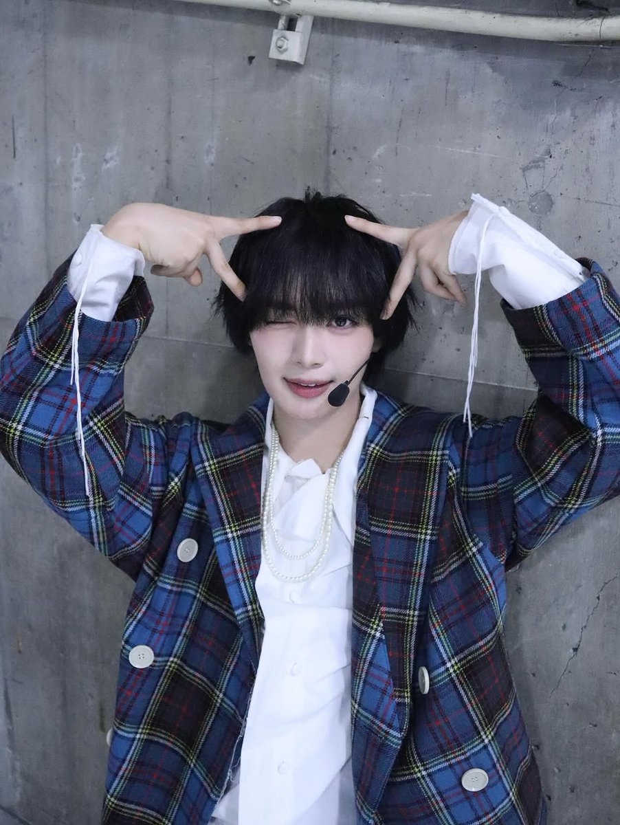 0807__728R's tweet photo. ╭ ◜◝ ͡ ◜◝ ͡ ◜◝ ͡ ◜◝ ͡ ◜◝ ͡ ◜◝ ͡◜◝╮
♡  류쩨를 위해 ♡
♡  열심히 돈벌어야겠다....! ♡
  ╰ ◟◞ ͜ ◟ ͜ ◟◞ ͜ ◟ ͜ ◟ ͜ ◟◞ ͜ ◟ ͜ ◟ ╯
                 O °
  〃∩　∧＿∧
⊂⌒（ ´・ω・）
            ヽ_っ＿/￣￣￣/
          　 　 ＼/＿＿＿/ https://t.co/FEu2729BFz