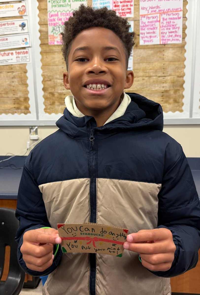 ConroeISD's tweet image. Snyder Elementary third and fourth-grade students partnered with Starbucks for World Kindness Day 2025, spreading kindness and gratitude in the community, one cup and act of kindness at a time. ☕💚