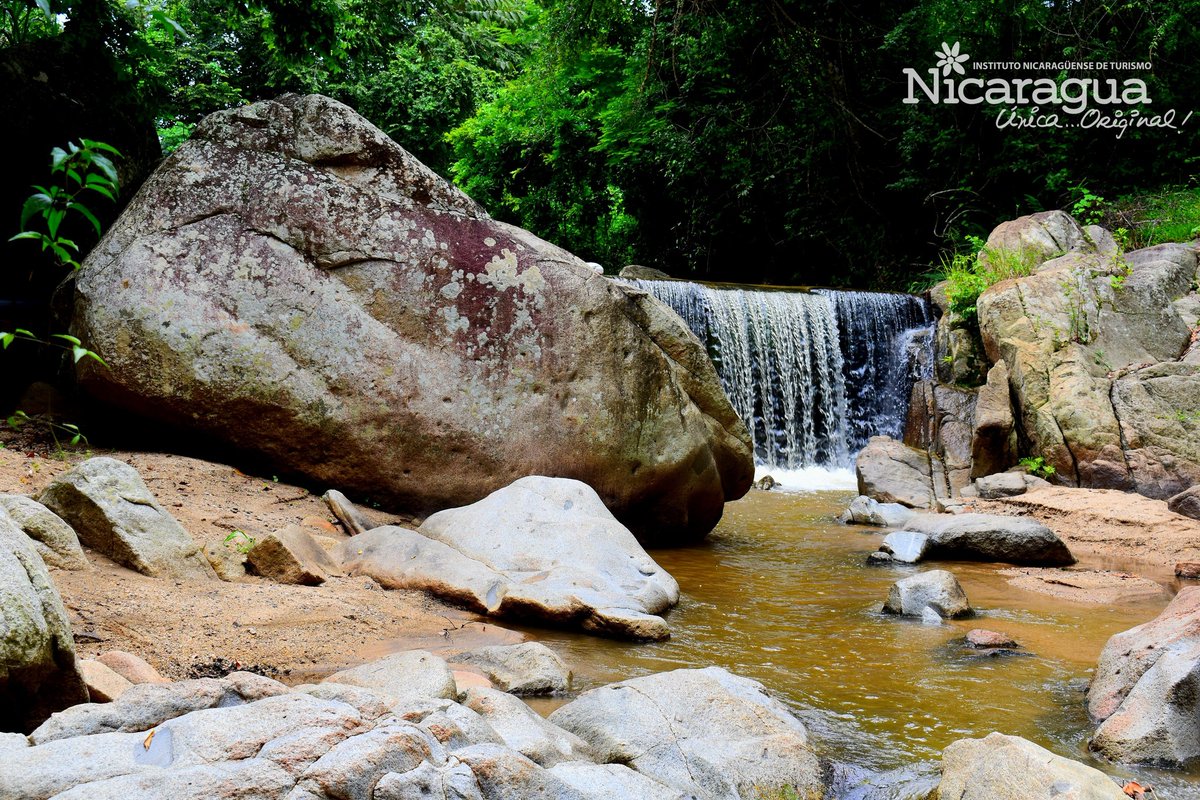 En El Terrero Sur, El Jícaro, el puente colgante es más que un paso: es resiliencia, unión y corazón comunitario 🌉🤝🏻✨🇳🇮 #RelaxNica #Nicaragua