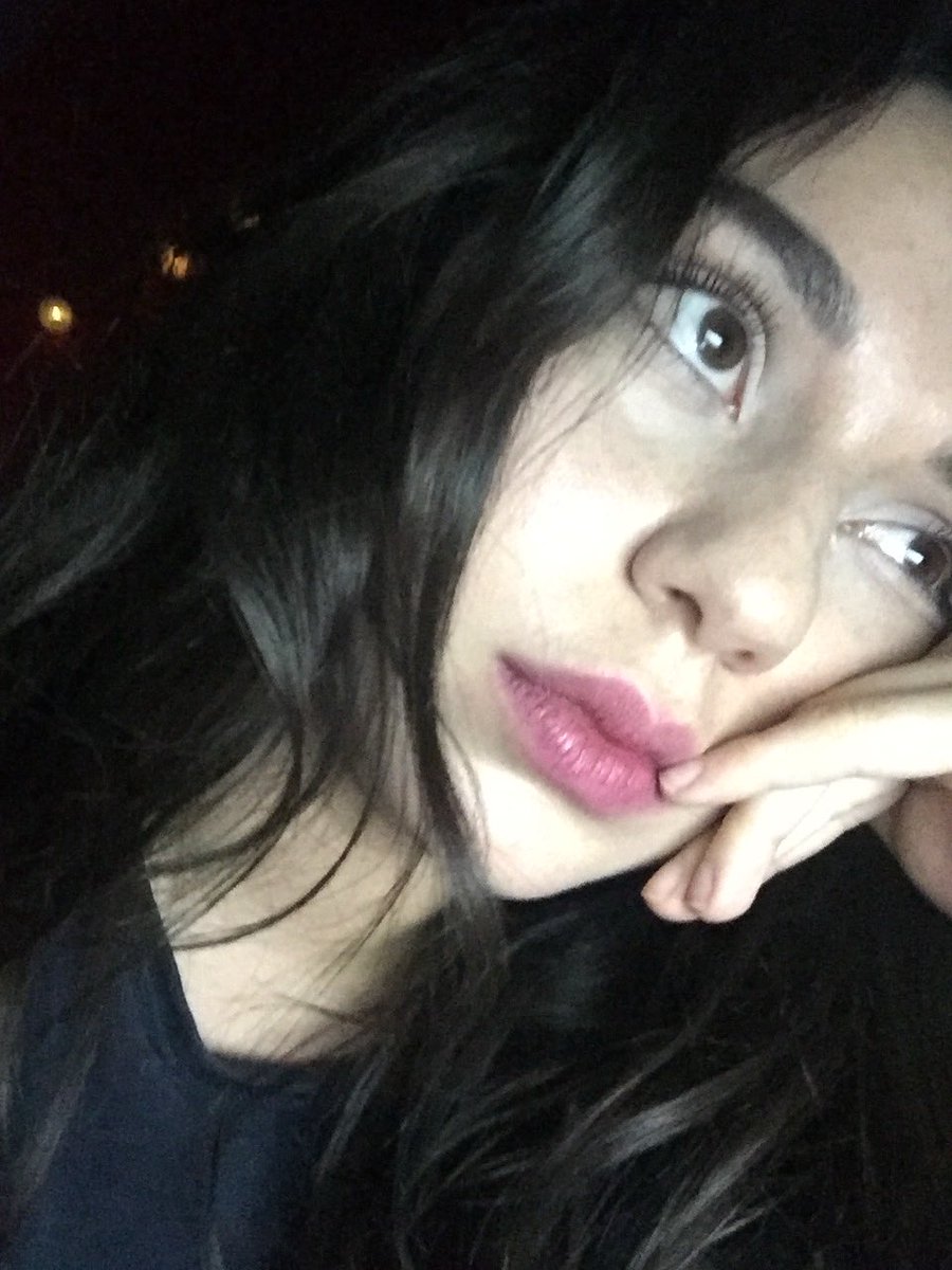 jarvinart's tweet image. I’m Idil, and this is what I create