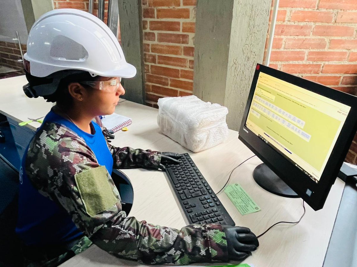 El programa COSIS (Care of Supply in Storage) representa un eje fundamental en la conservación y gestión estratégica de los componentes aeronáuticos de la Aviación del <a href="/COL_EJERCITO/">Ejército Nacional de Colombia</a>.

Su implementación no es solo un proceso logístico, sino una capacidad diferencial que garantiza