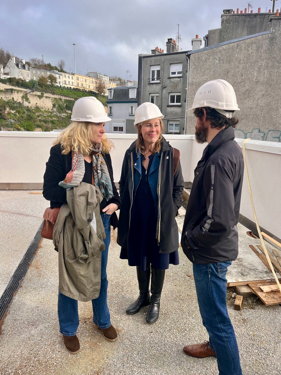 🔨Visite de chantier du futur CHRS – Foyer du Port à Brest
Ce matin, avec <a href="/FCuillandre/">François Cuillandre</a>  <a href="/PatriciaSalaun/">Patricia Salaun Kerhornou</a>  <a href="/nedelecyohann/">Yohann Nédélec</a> , Marion Maury, BMH et le CCAS de la Ville de Brest, nous avons visité le chantier du nouveau Centre d’Hébergement et de Réinsertion Sociale (CHRS) du Foyer du