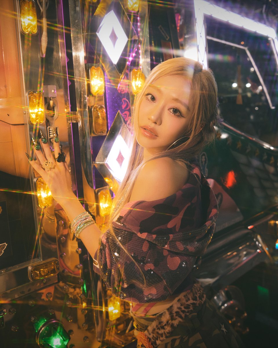 KISSOFLIFE_S2's tweet image. KISS OF LIFE
Digital Single
"Lucky (Korean Ver.)"

Concept Photo💫

🍀 2025.11.18 6PM (KST)

#KISSOFLIFE #키스오브라이프 #KIOF #키오프 
#JULIE #NATTY #BELLE #HANEUL 
#쥴리 #나띠 #벨 #하늘 
#Lucky