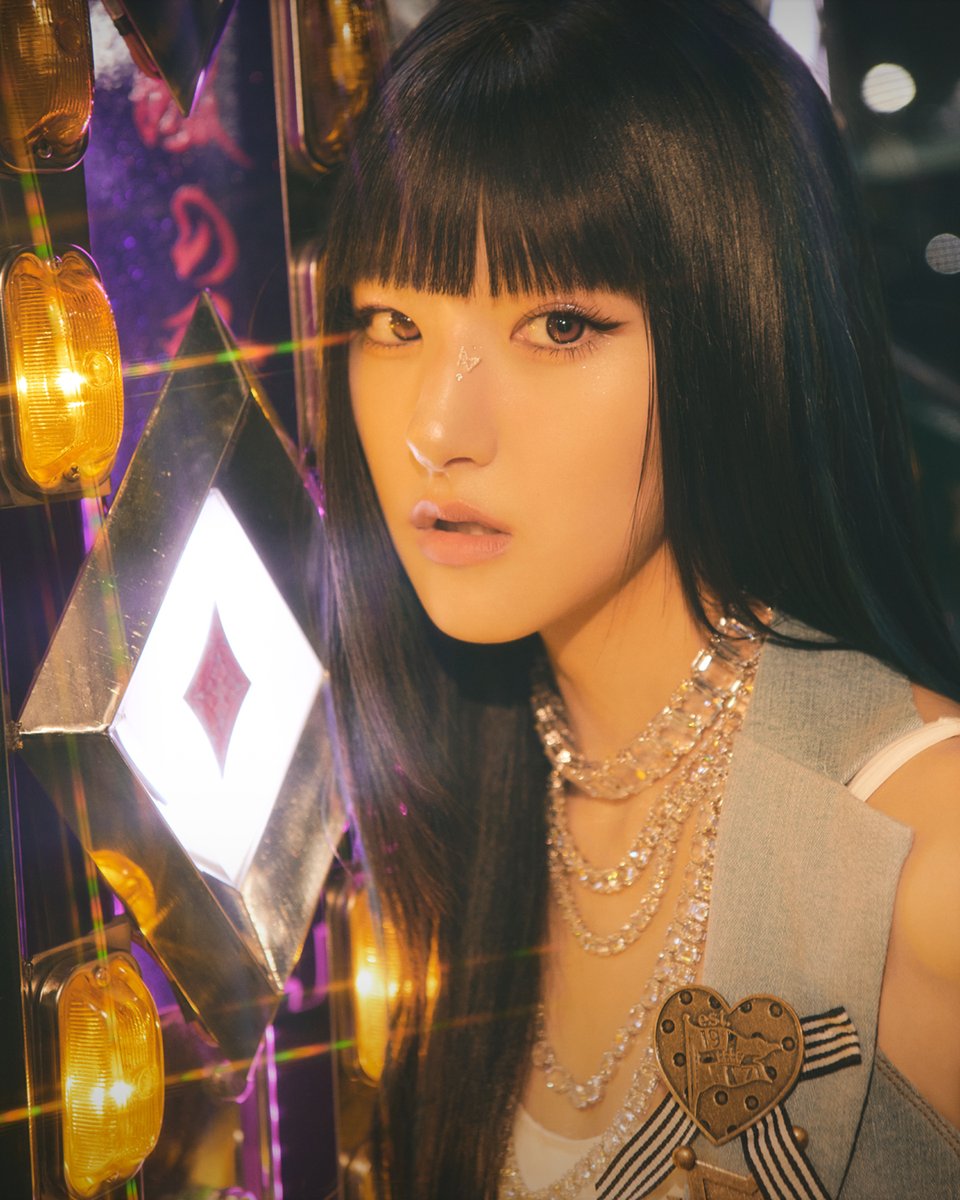 KISSOFLIFE_S2's tweet image. KISS OF LIFE
Digital Single
"Lucky (Korean Ver.)"

Concept Photo💫

🍀 2025.11.18 6PM (KST)

#KISSOFLIFE #키스오브라이프 #KIOF #키오프 
#JULIE #NATTY #BELLE #HANEUL 
#쥴리 #나띠 #벨 #하늘 
#Lucky