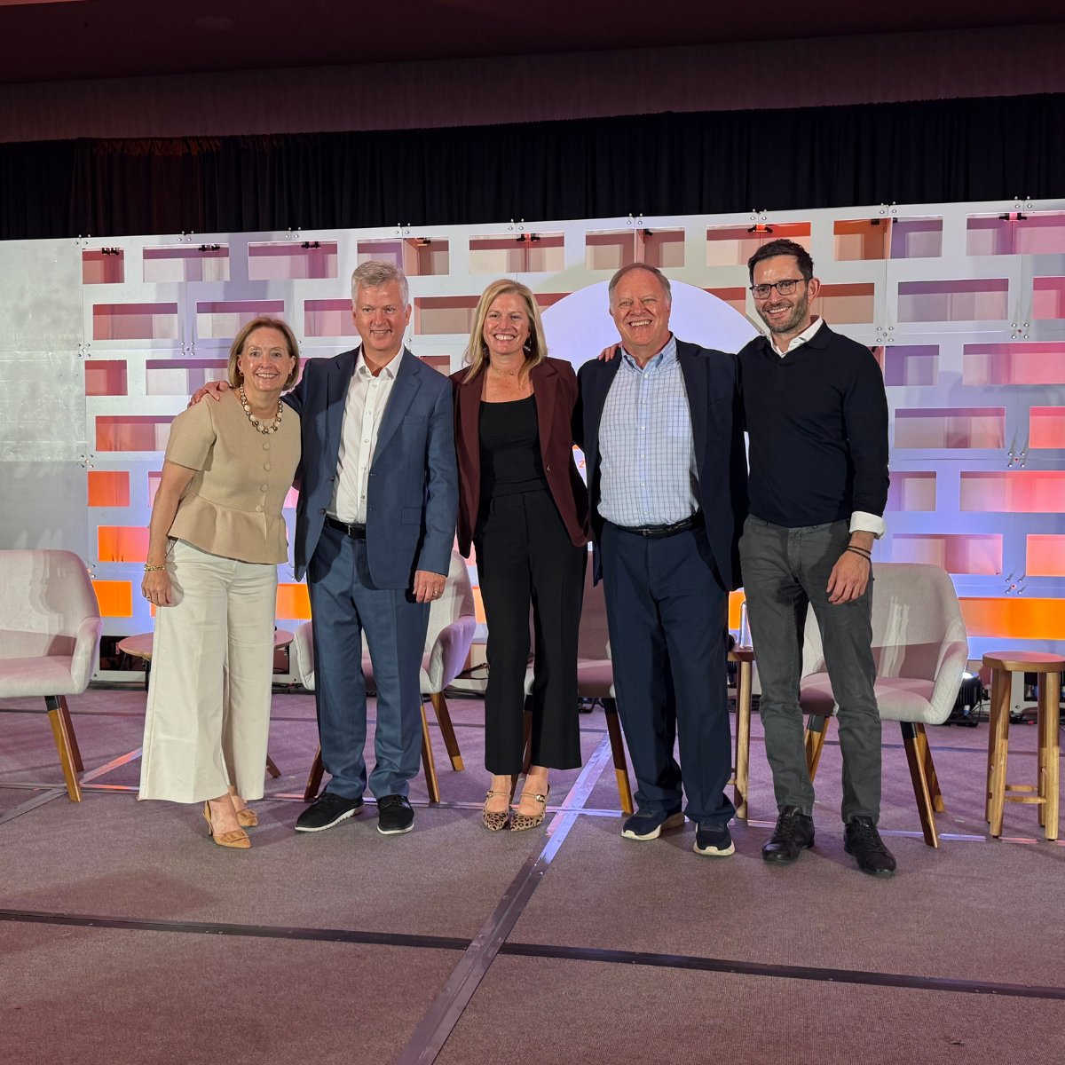 Recently, Michelle Comerford joined the Site Selectors Guild for its 2025 Fall Forum, presenting on the state of site selection. The event brought together dynamic panel discussions, interactive roundtables, and high-impact networking sessions.