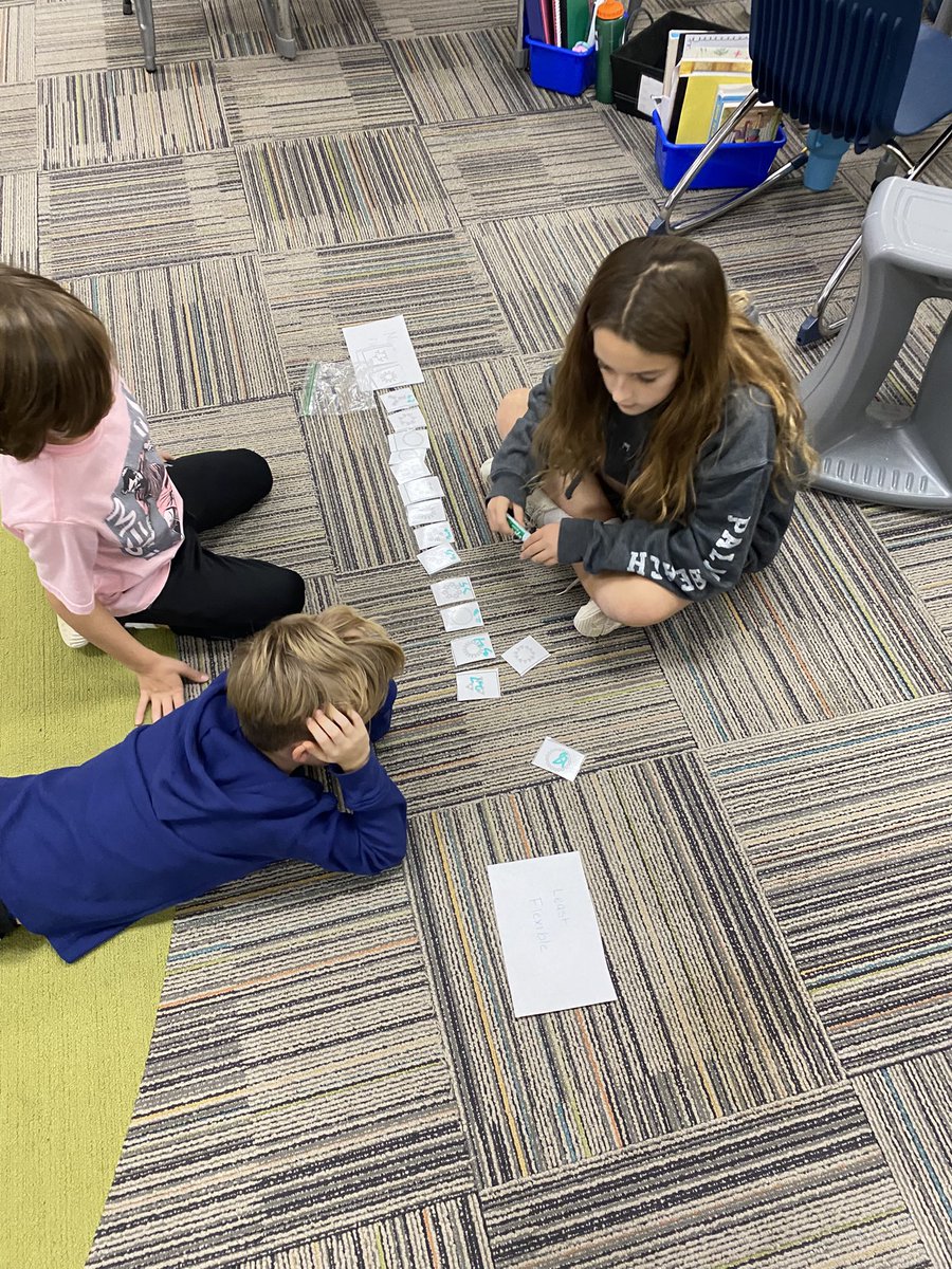 ELOAyer's tweet photo. 4th graders working hard thinking about flexible and inflexible numbers @ayerelementary https://t.co/Zpe48qhhze