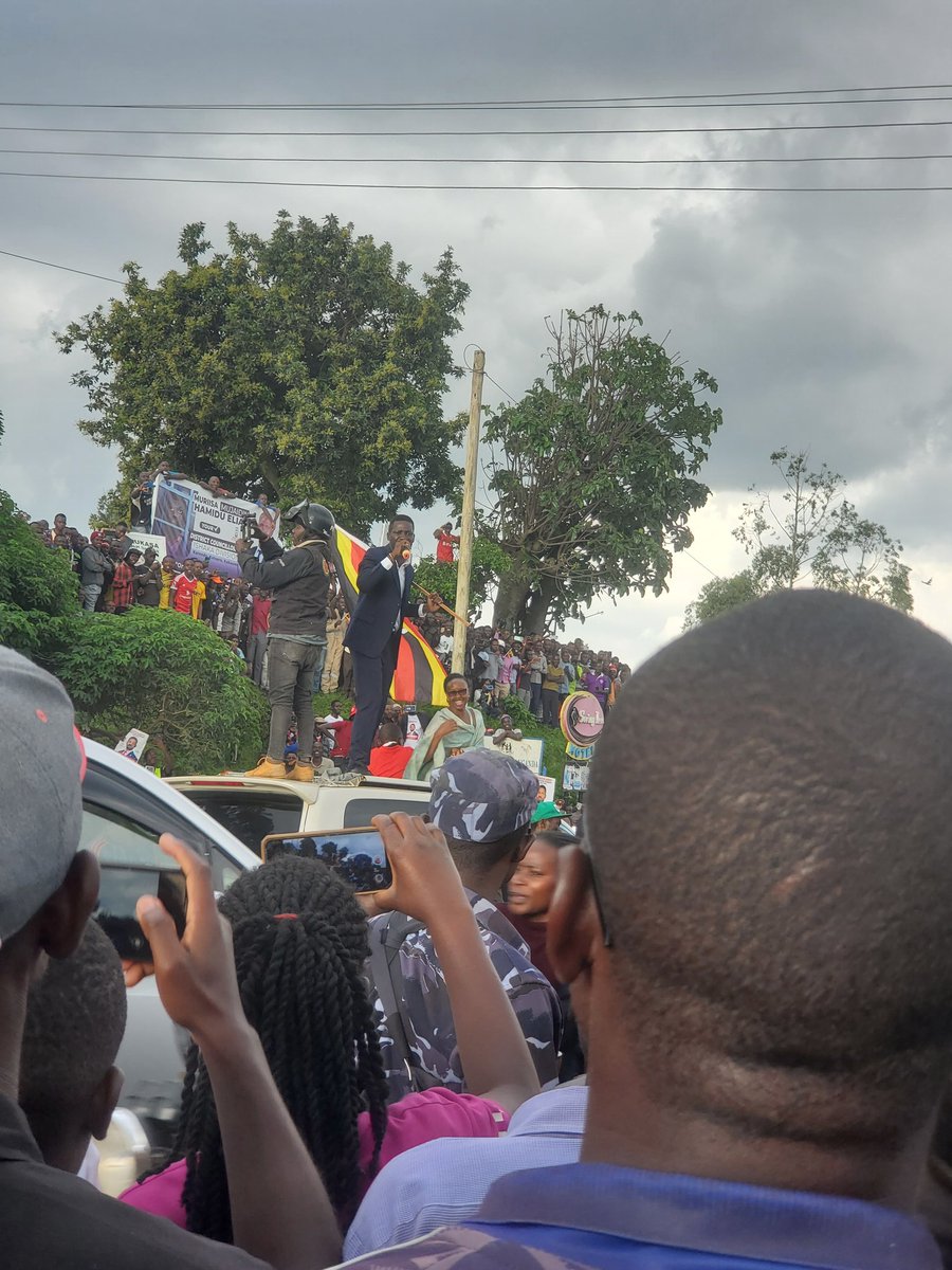 The hero in Ishaka today <a href="/HEBobiwine/">BOBI WINE</a> we are blessed to have him disseminate the message of hope for a new Uganda 🙏 ❤️ #ProtestVoteUg2026