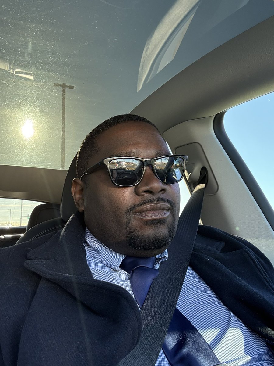 Gliss718's tweet image. Back to work 😍 #LoLife🐎🏇🏾 #WashingtonDC #Worklife❤️ #ThankfulThursday💕