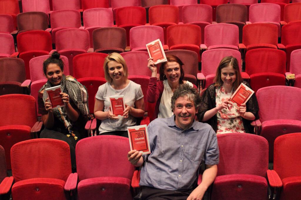 Join Guardian theatre critic <a href="/MarkFFisher/">Mark Fisher</a> for an online theatre criticism workshop this Sunday morning howtowriteabouttheatre.com/product/how-to…