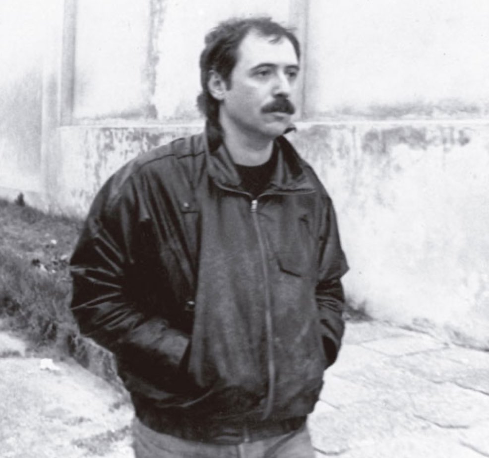 Ayer cumplió años Jaime y acá, en un grupo de unos amigos, se armó debate sobre cuáles eran las tres mejores canciones de él. Naturalmente, no hubo consenso y se tiraron  “argumentos profundos, dignos de un Dalai Lama”. 

Yo propuse “Durazno y Convención”, “Brindis por Pierrot”,