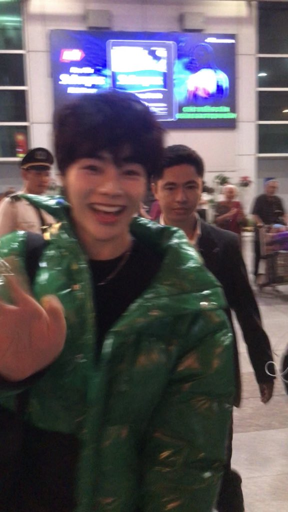 rlwon_st's tweet image. TEMPEST welcome🇻🇳again~
#TEMPEST #템페스트
#혁 #HYUK #TPST #봄혘
 #LEW #루 #이의웅
 #太徕 #태래 #TAERAE #テレ
#한빈 #HANBIN #은찬 #EUNCHAN
#형섭 #HYUNGSEOP