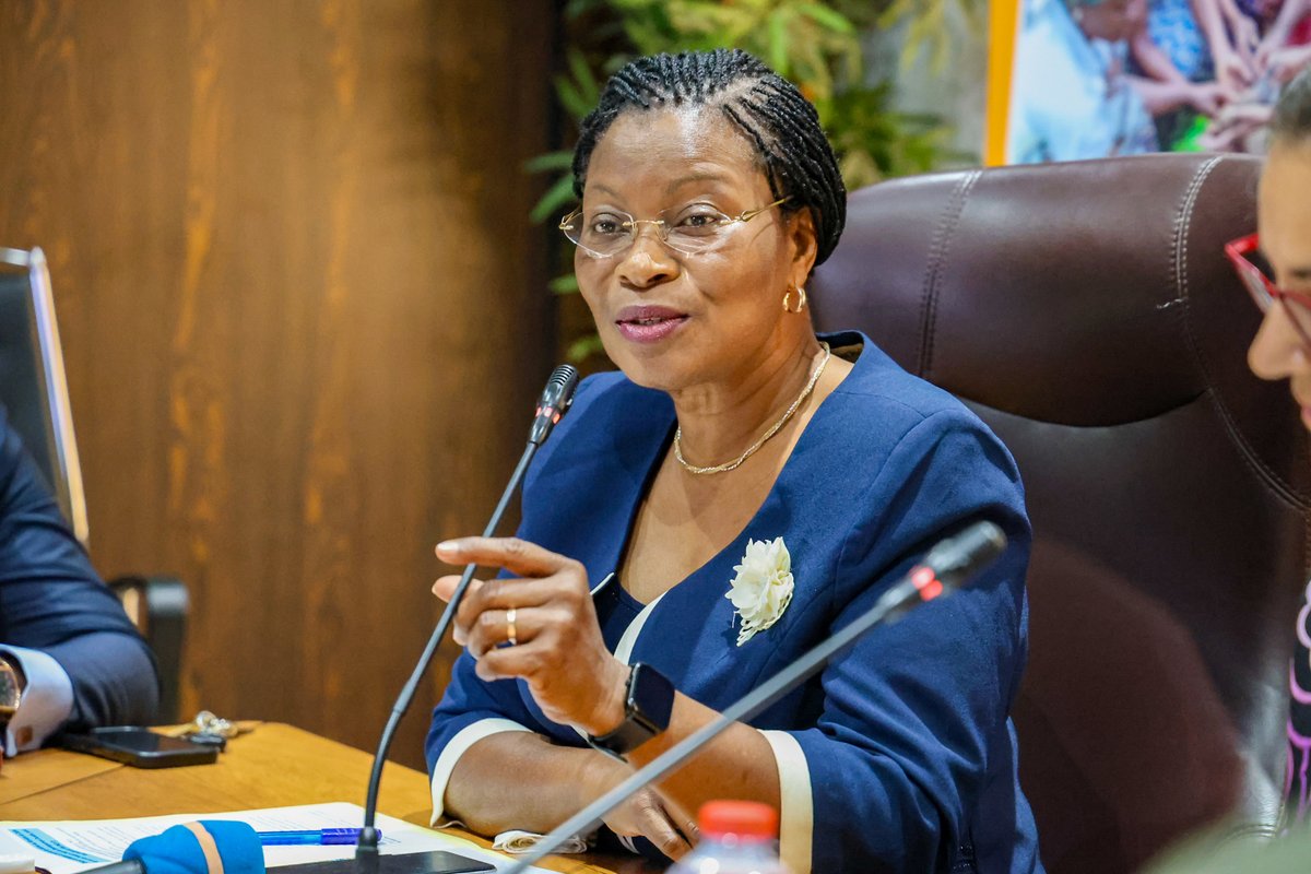 PNUDBenin's tweet photo. 🌍 Le @PNUDBenin et le #MCVT lancent la 8e phase du Programme de Microfinancement du FEM @theGEF au #Bénin 🇧🇯
💰 1 078 918 USD pour appuyer les initiatives locales :
🌿 écosystèmes
🌾 agriculture & pêche durables
♻️ déchets & produits chimiques
☀️ climat
#PMFFEM #ODD13 https://t.co/6EEhyEH38H
