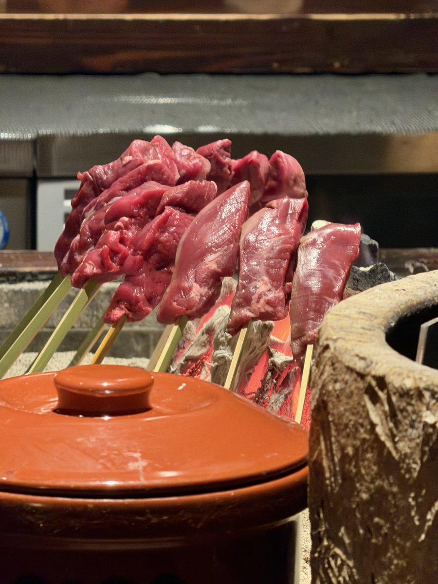 今夜はこちら✨️　青山の炉端焼超名店「たでの葉」鮎から始まり、蝦夷鹿、鴨、旬のキノコまで、炭の火入れでじっくり旨味を引き出す“静かな強さ”のある料理ばかりで美味しかったです( ´ー`)フゥ
#senchaとhaseoの神メニュー