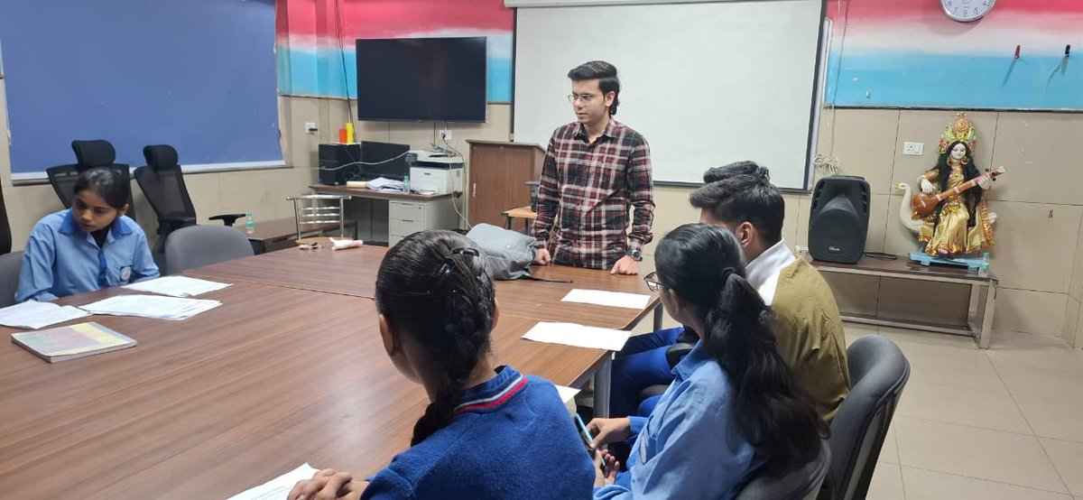 CM SHRI School , SECTOR-8, ROHINI, DELHI tweet media