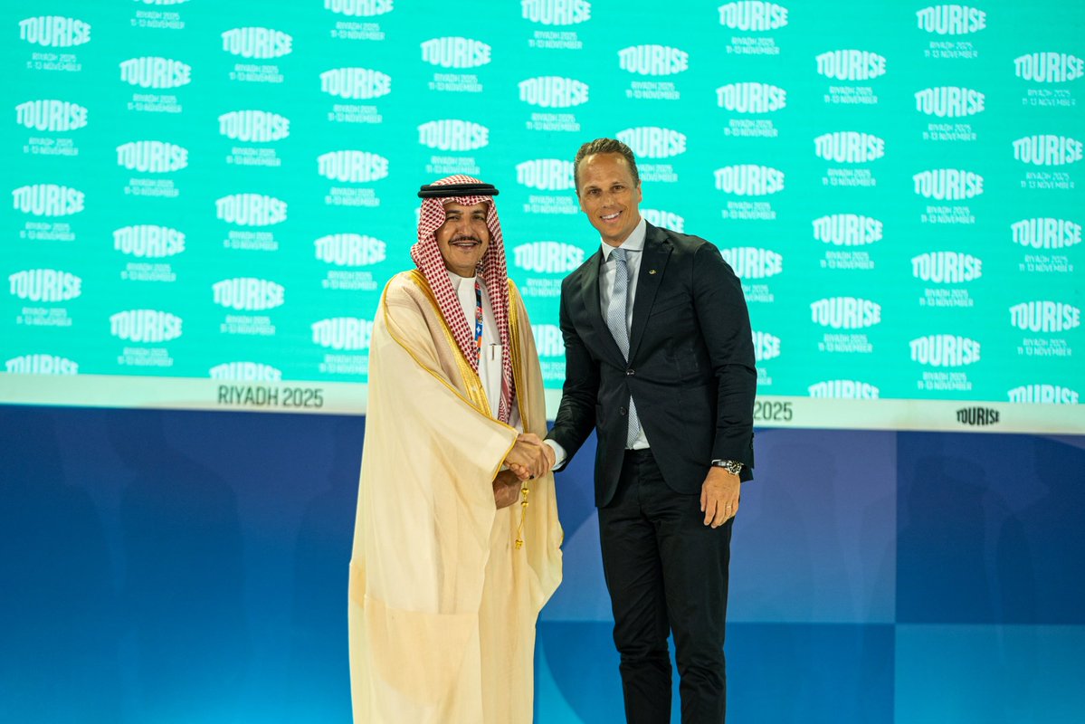 وقّعت #شركة_وسط_جدة_للتطوير اتفاقية مع مجموعة "ماندارين أورينتال" لإدارة وتشغيل فندق فاخر على جزيرة داخل #وجهة_وسط_جدة، بإطلالة بانورامية على البحر الأحمر.

#TOURISE25