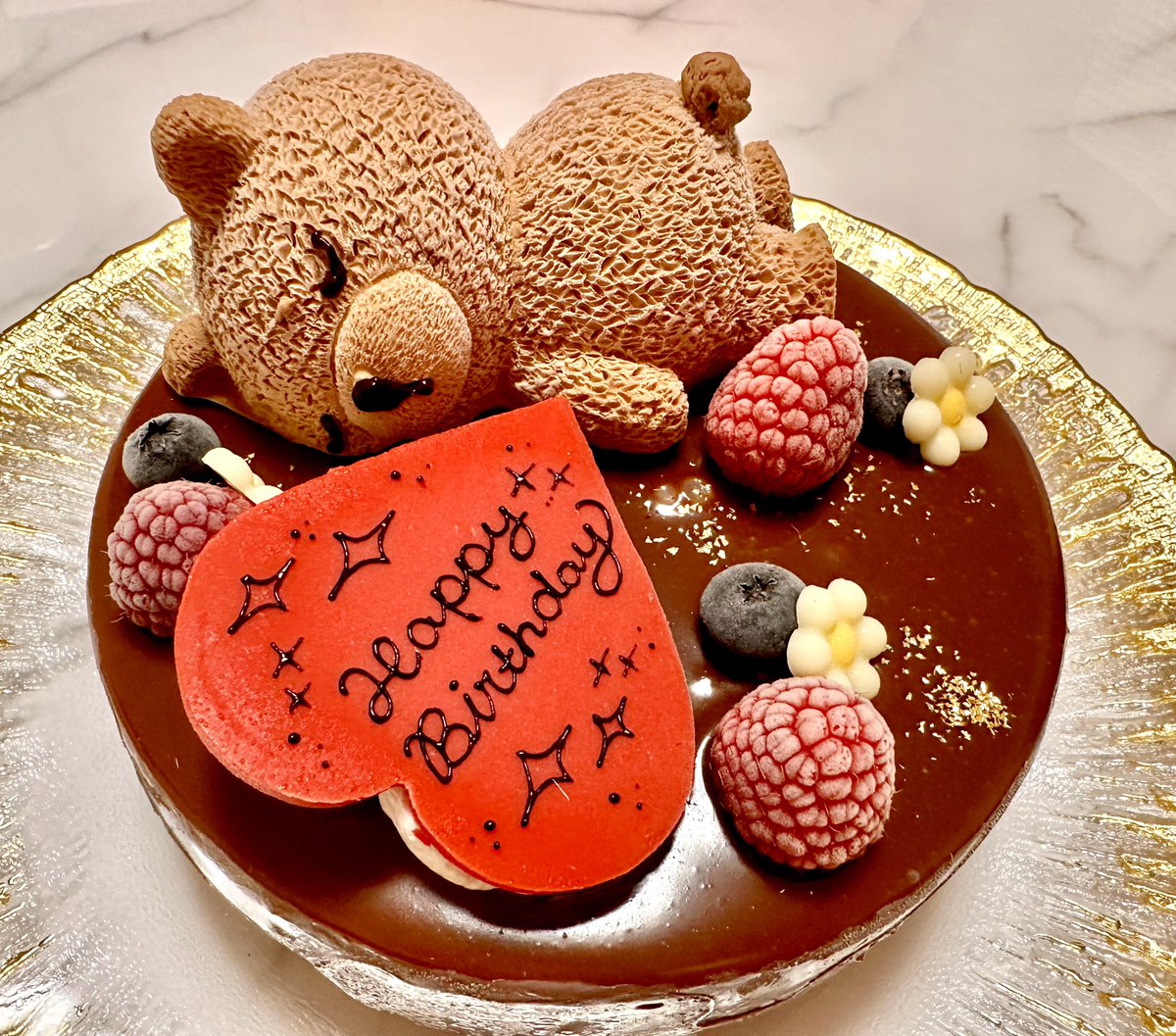 Springhorse_45's tweet image. 甲斐翔真くん、お誕生日おめでとうございます🎉✨

いつも最高に心躍る舞台をありがとうございます☺️

翔真くんの歩まれるその道が、輝きで満ち溢れますように🍀✨

(ちょっと日焼けしたスヤスヤクーマ(的なクマ)を添えて)