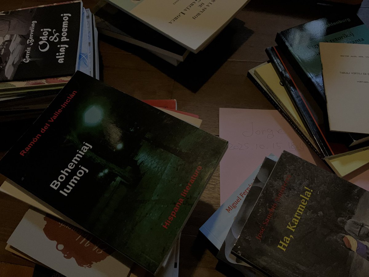 エスペラント図書館🌗 tweet media