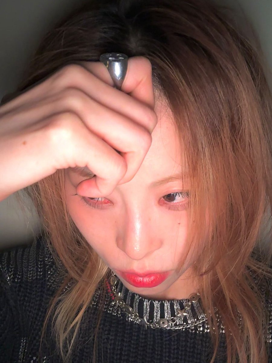 초콕 tweet media
