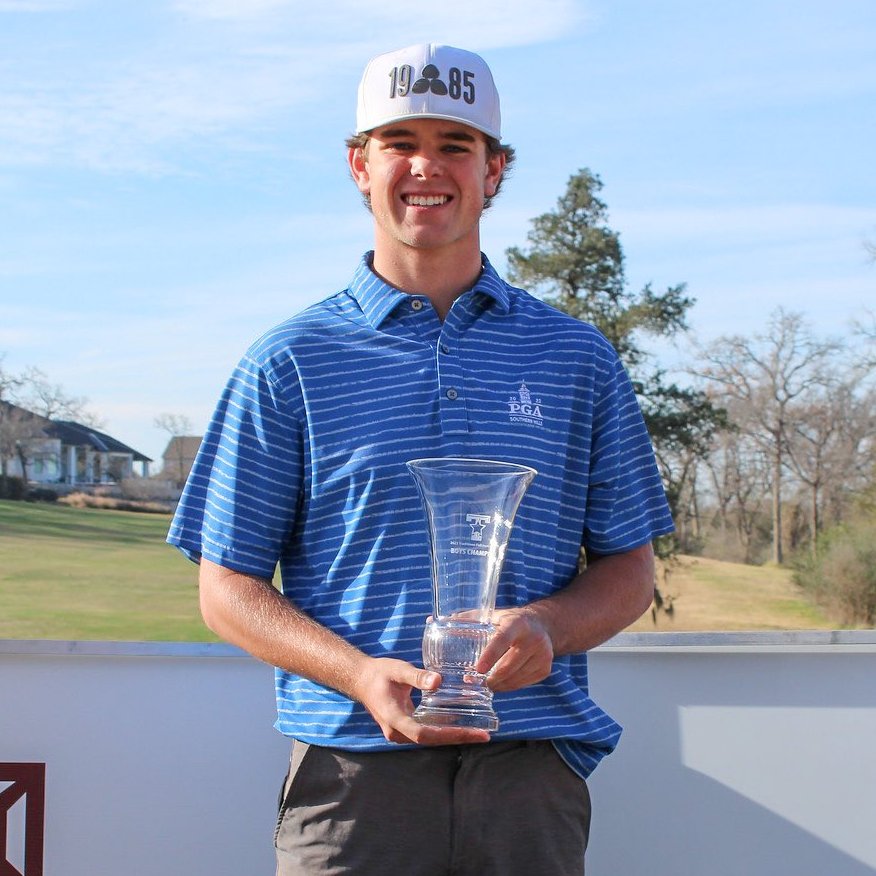 From the Great White North to the Heart of Texas
Two elite talents are Michigan-bound!

Please welcome: Spencer Shropshire &amp; Mackey Beckett

The next wave is coming.

#GoBlue | myumi.ch/15qmd