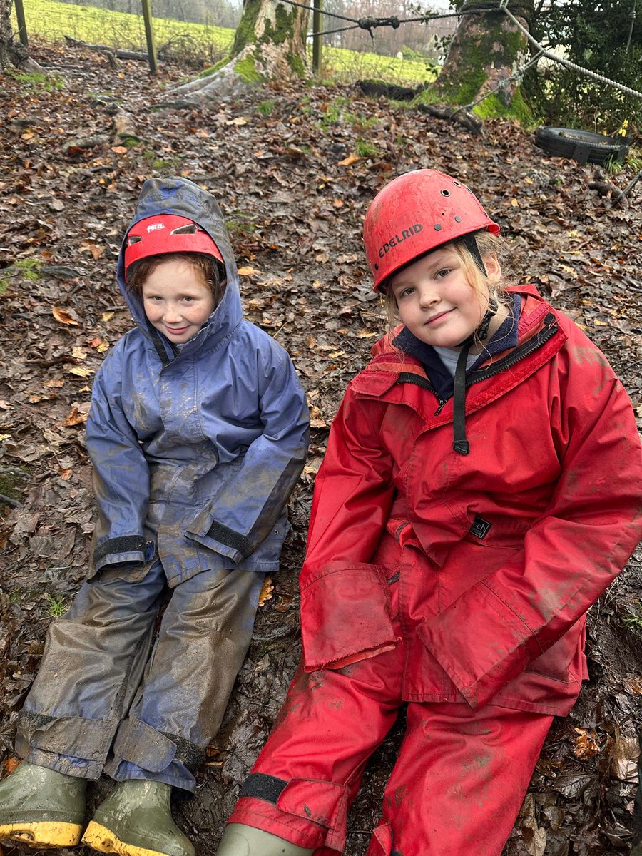 Langfaulds Primary School & LCR tweet media