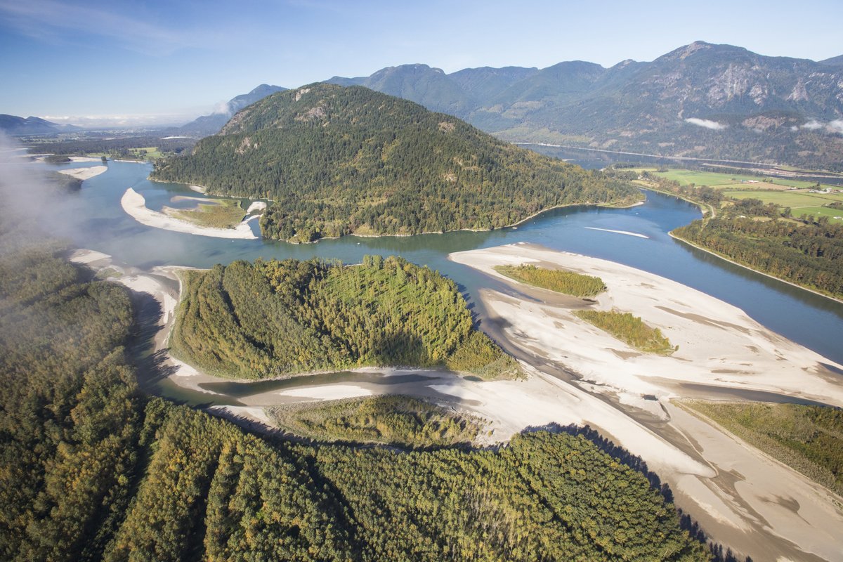 🌊 The #FraserRiver is the fourth largest river in Canada. Its protection is key!

Have an idea to protect it? Submit your project by December 18, 2025 to help restore and protect this #freshwater #ecosystem: ow.ly/CwjQ50Xr2Ej