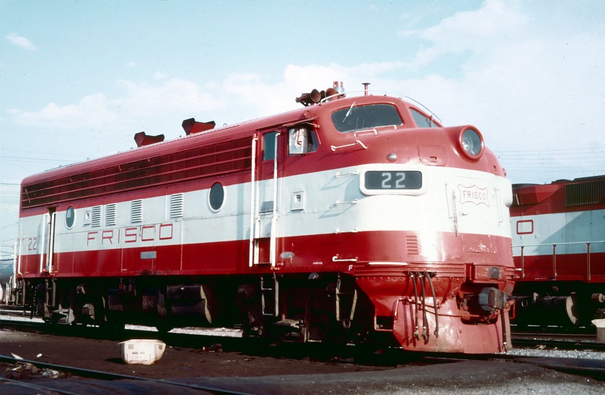 americanrails's tweet photo. St. Louis-San Francisco Railway ("Frisco") F7A #22 at Springfield, Missouri, circa 1968. Mac Owen photo.

https://t.co/3sW6gxfmAo https://t.co/NIG8d0ZzQr