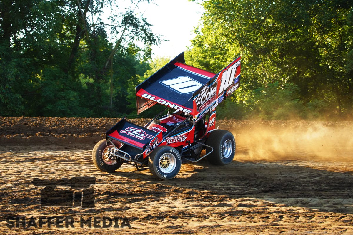 Photo of the Day: 

Future Track Champion Jason Blonde enters turn 3 at <a href="/butler_speedway/">Butler Motor Speedway</a> during <a href="/HighLimitRacing/">High Limit Racing</a> qualifying on 6/2/24! 

It was my first time back at the home track in years and it didn't disappoint. Sprint Feature was also over before the sun set!