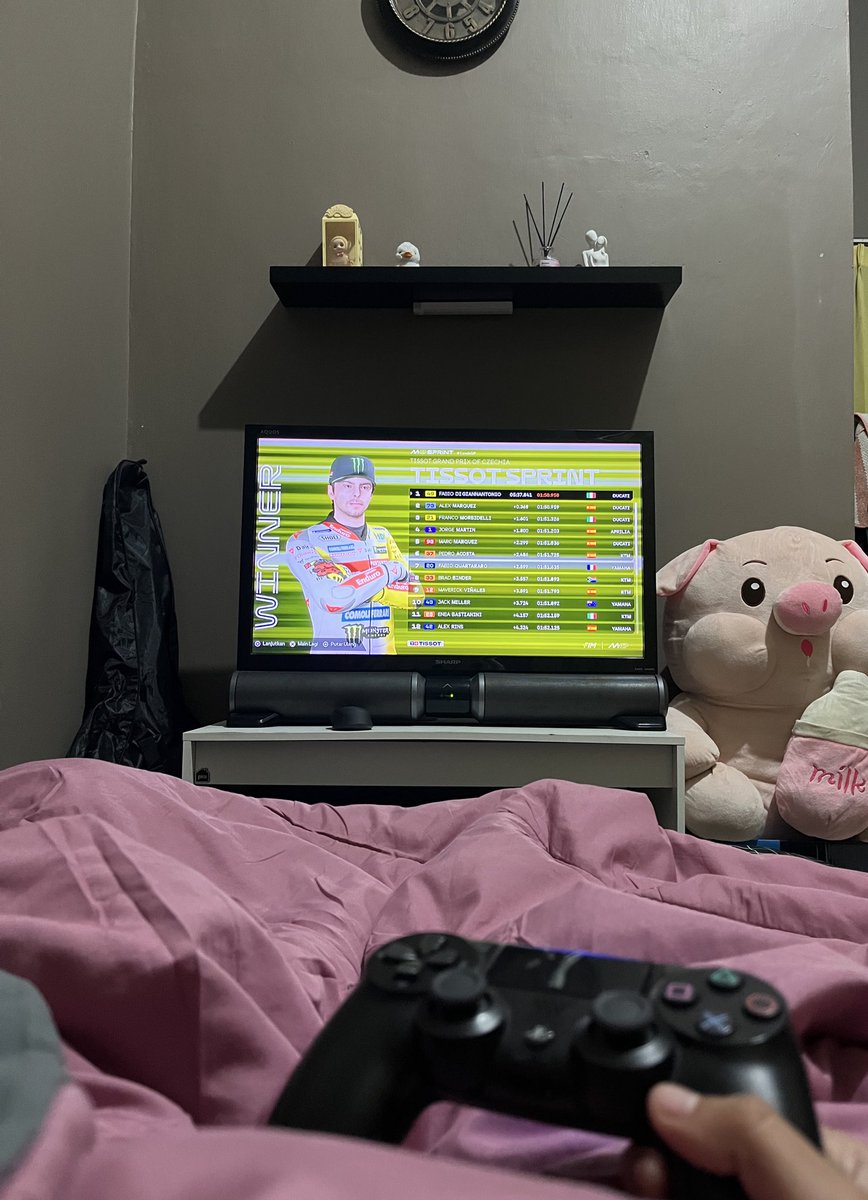 a_m_a_t_c_h_a's tweet image. Gabut