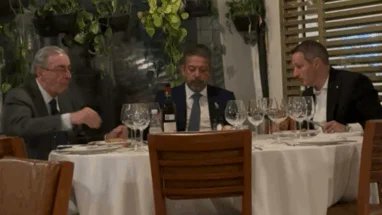 ThiagoResiste's tweet photo. ATENÇÃO!! Derrite, relator do PL DA BANDIDAGEM 2.0, se encontrou com Eduardo Cunha e Arthur Lira!! LIRA é o maior aliado do Ciro Nogueira, cujo ex-assessor RECEBEU DINHEIRO DO PCC!!

Ciro está em PÂNICO com as investigações da PF que pegaram esquema bilionário do PCC!

DERRITE CÚMPLICE DO PCC!!