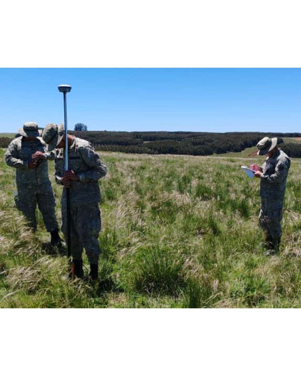 igmuruguay's tweet photo. RELEVAMIENTO GEODÉSICO - TOPOGRÁFICO EN PIRARAJÁ
Como parte de los trabajos técnicos en campaña planificados por la División Geodesia y Topografía del Instituto Geográfico Militar https://t.co/otbpa81Ina