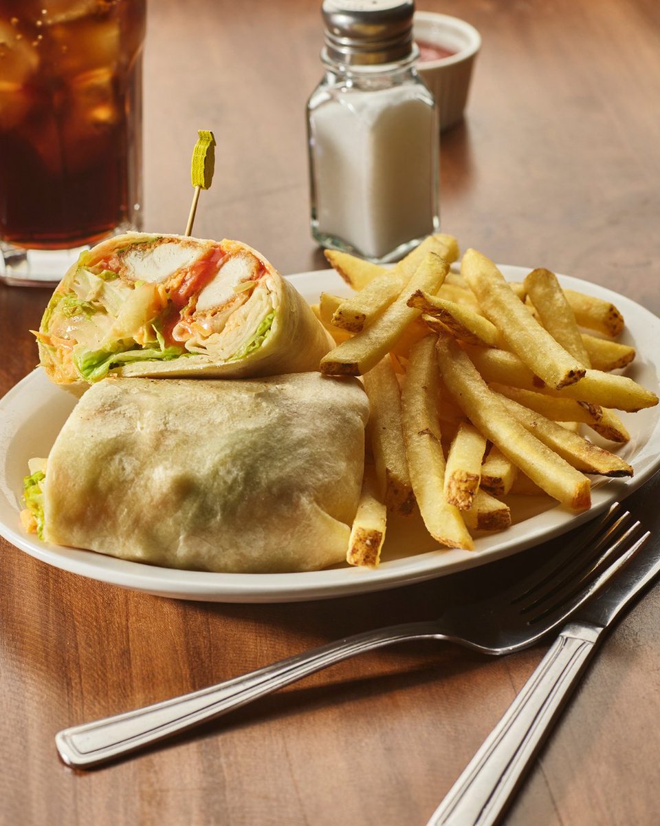 Because breakfast isn’t the only thing we do right. 😉 Lunch served till 3 PM. #SunnysideGrill