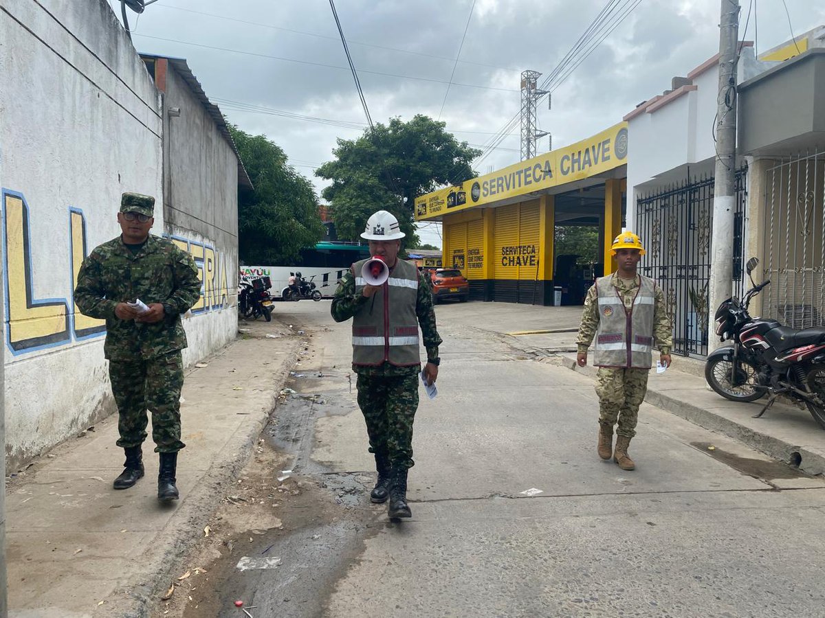El Batallón de Ingenieros de Construcciones  N.º51 en  articulación con el Batallón de Infantería Mecanizado N.º6 llevó a cabo perifoneo en Riohacha, #LaGuajira, con el fin de invitar a todos los jóvenes a definir su situación militar, así mismo se realizó la entrega de volantes