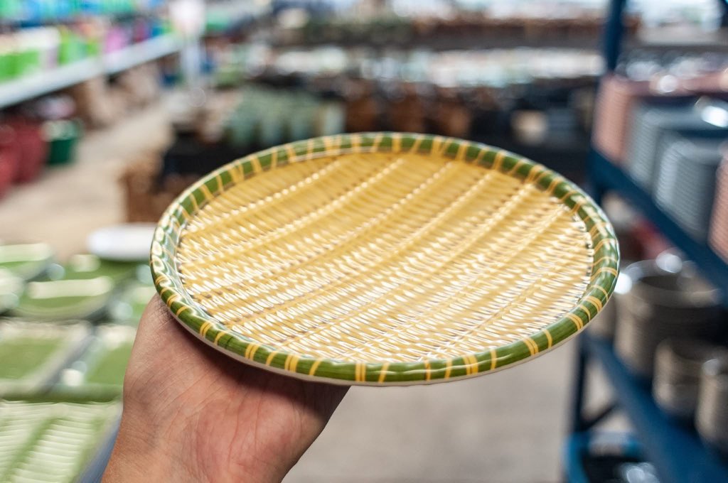 ช่องทางการสั่งซื้อของร้าน จ.จานใช้ดี ร้านในคลิปค่ะ อุดหนุนของไทยร้านคนไทยคุณภาพดีกว่าของจีน #มุกกินเค้ก

Shopee : s.shopee.co.th/7Kp81hL2R7
IG : jorjarnchaidee.chaam 
FB : จ.จานใช้ดี