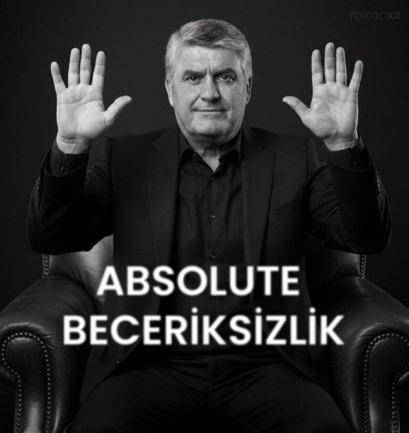 gencsenoll's tweet photo. Beşiktaş kariyerinde 65 maçta 38 gol katkısı olan adamı 2 ayda bezdirdiniz 

Burada gidenin yeri dolar edebiyatı yapan aptallara da ufak bi hatırlatma yapalım 

Gitsin diye gün saydığımız Masuaku’nun yerini 2 tane bek alıp dolduramayan başkanımız var 🤡 https://t.co/eWwg5VB8RC