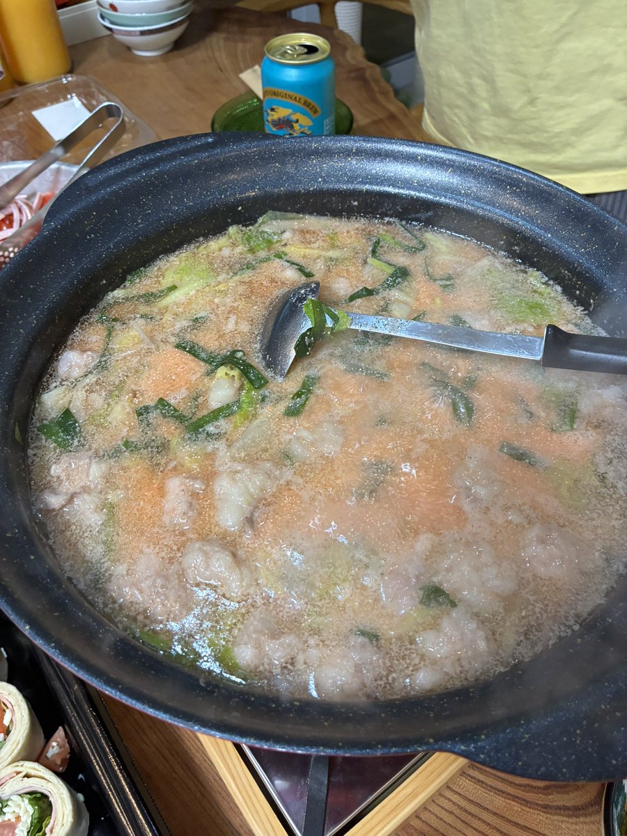 先週土曜日、広井さん家で明太モツ鍋パーチーしました。広井さん、明太モツ鍋大好き過ぎて最高です👍（笑）こんな美味いものは無い！写真は混ぜた後だからあんま美味そうに見えないね...